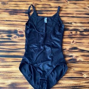MAIDENFORM SHAPEWEAR sz M BLACK